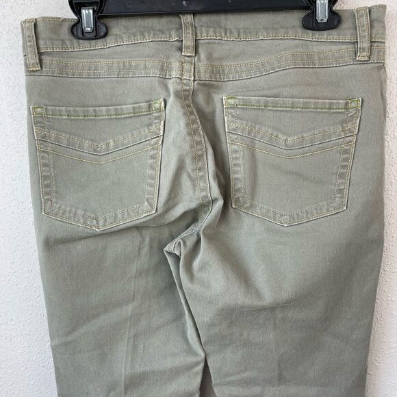 Old Navy Green Cropped Pants Size 8 EUC - Picture 5 of 6
